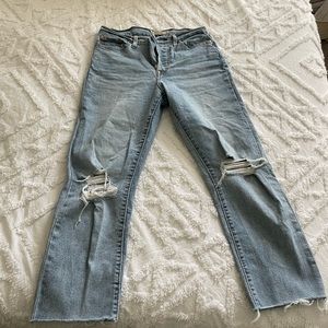 GUC Levi’s wedgie fir straight leg jeans